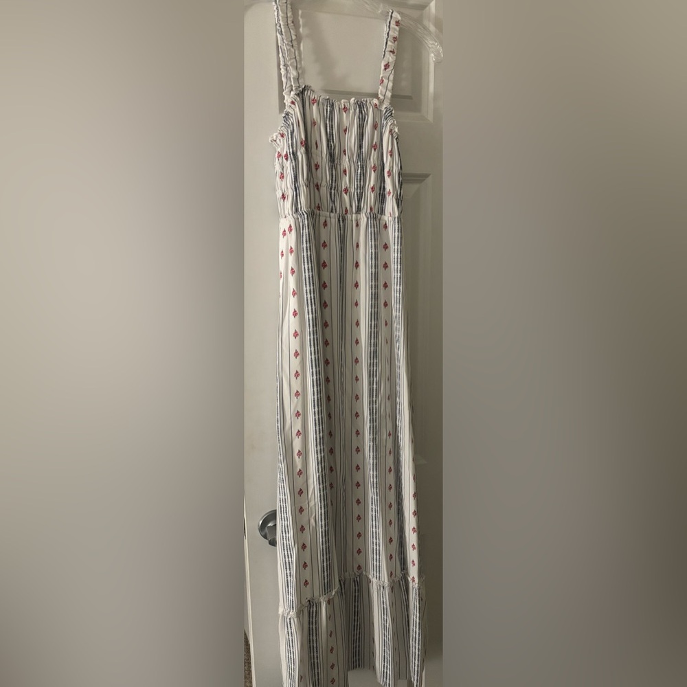 Women’s Size Small Summer Maxi Dress